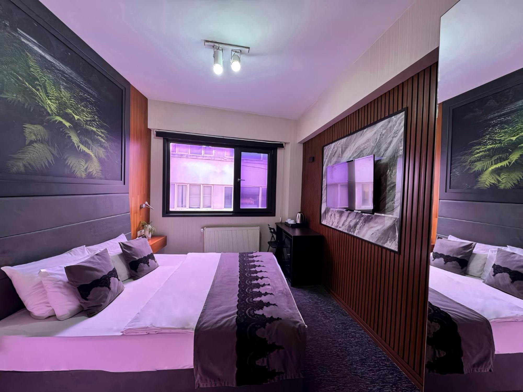 Black Art Otel Istanbul Exterior photo